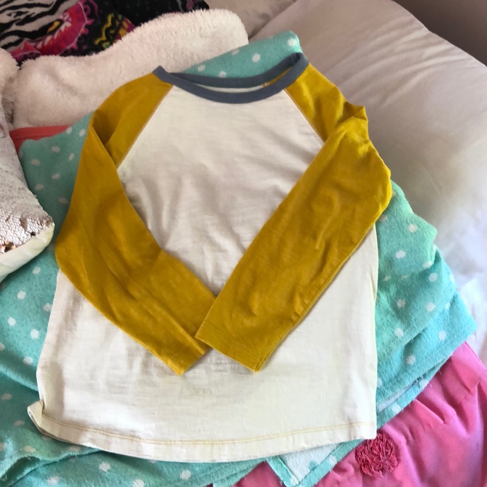 Girls Large Yellow And White Ling Sleeve